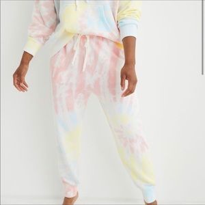NWT Aerie Weekend Sweatshirt / Jogger Set